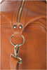 Reisetasche aus braunem Leder Detailansicht | Fortis' Duffle